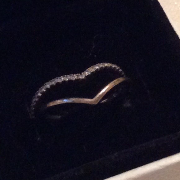 Two Pandora Wishbone rings - Picture 1 of 3